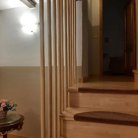 Alloggi Piazza Umberto Primo Pacentro ภายนอก รูปภาพ